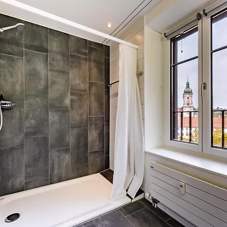 Hostedbydave X Touchbed Санкт-Галлен