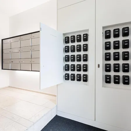 Hostedbydave X Touchbed