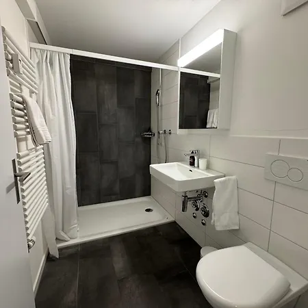 Hostedbydave X Touchbed * Санкт-Галлен