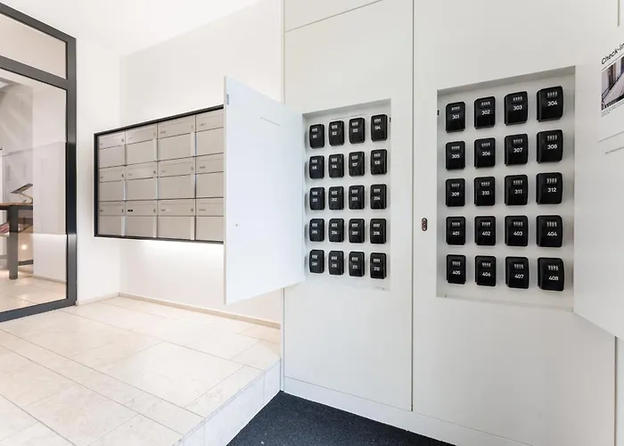 Hostedbydave X Touchbed