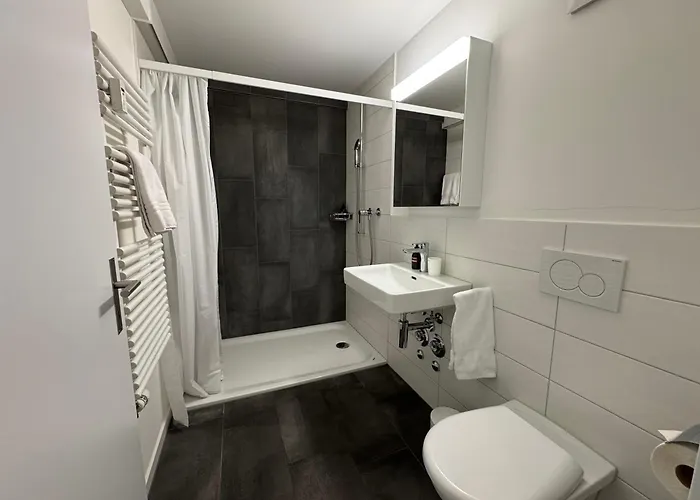 Hostedbydave X Touchbed * سانت غالن